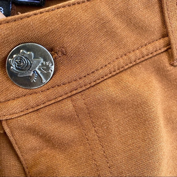 3/$25 || Women’s Exit Brand Pants - Picture 3 of 6